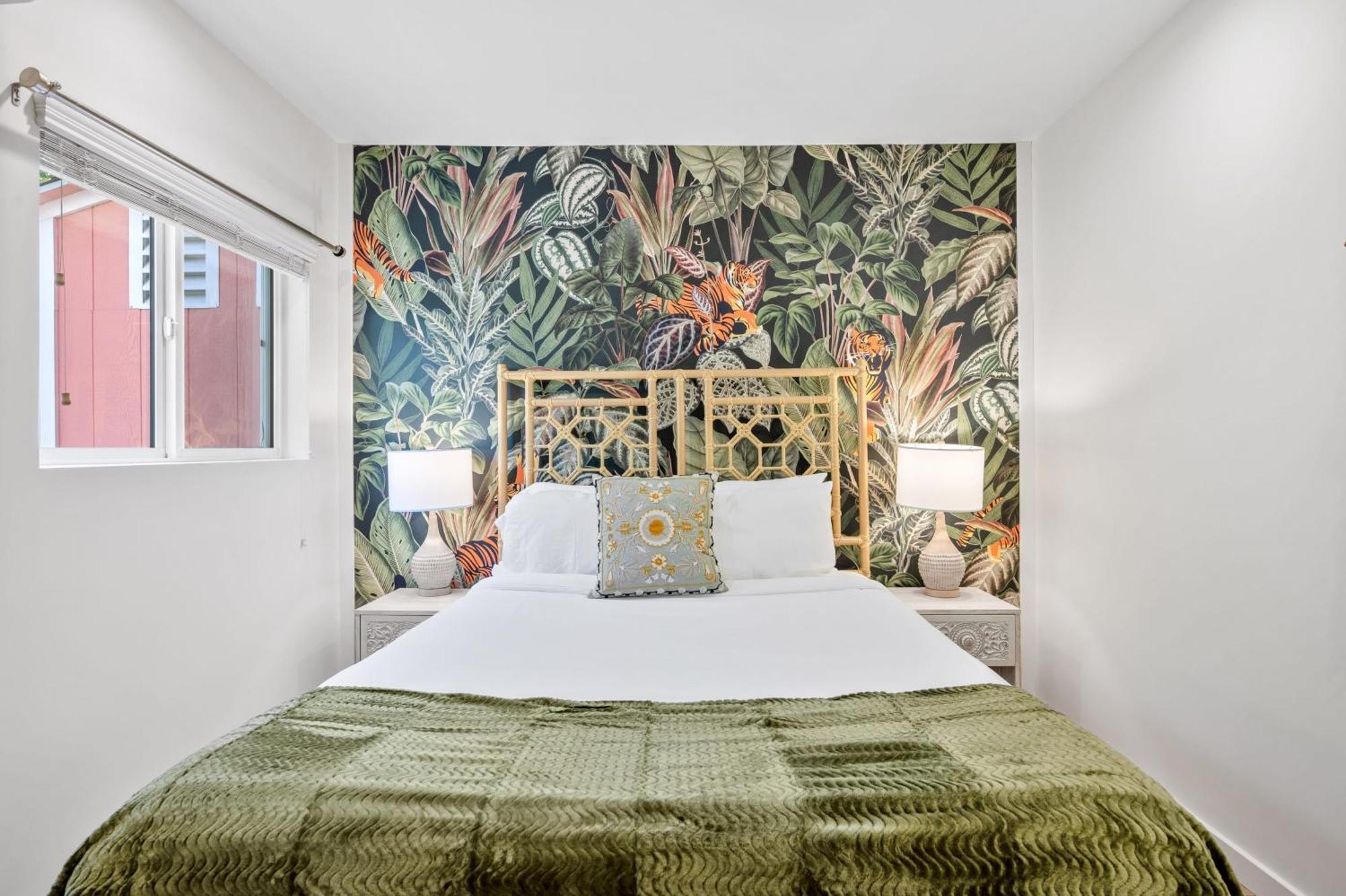 Walk To Hollywood Blvd From Urban Jungle Oasis Appartement Los Angeles