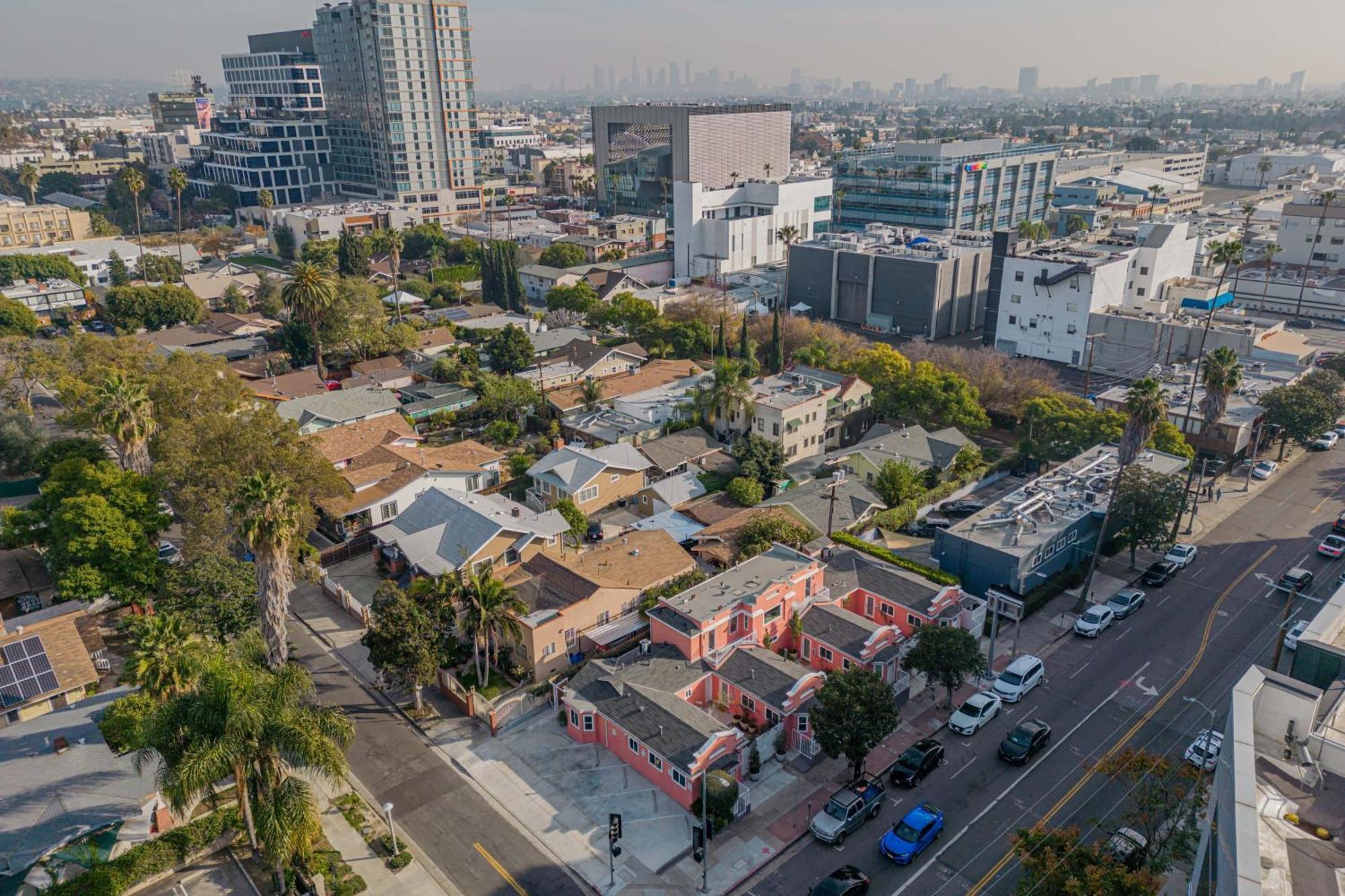 Appartement Walk To Hollywood Blvd From Urban Jungle Oasis
